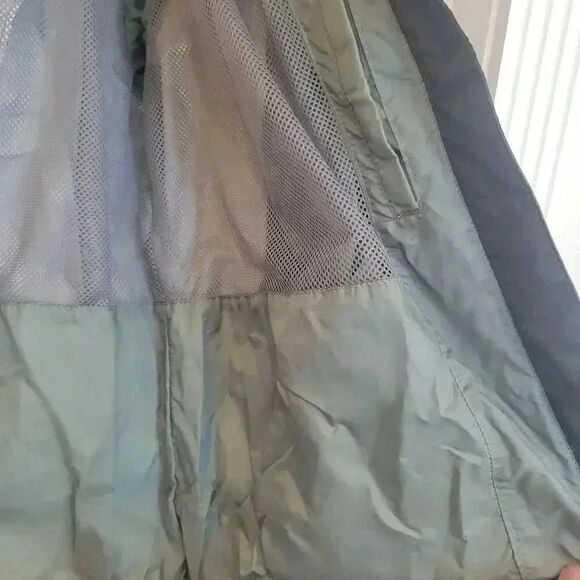 TRBN Women's Dark Moss Green Nylon Hooded Performance Windbreaker Rain Jacket - Picture 9 of 11